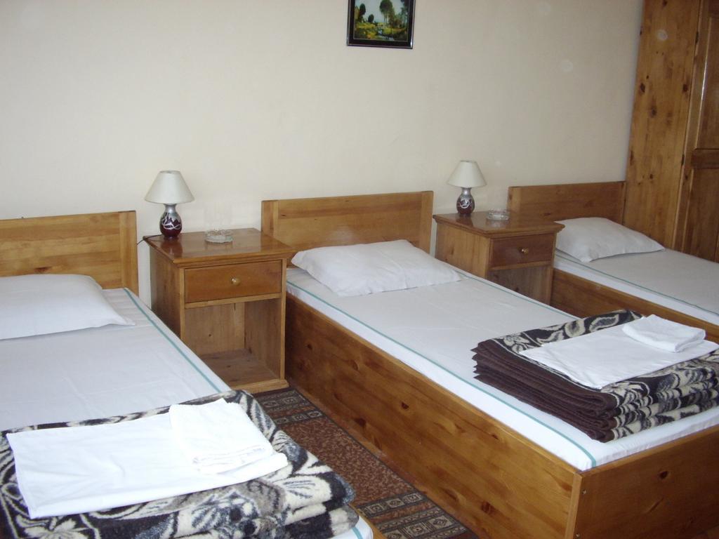 Family Hotel "May" Petrich  Kamer foto