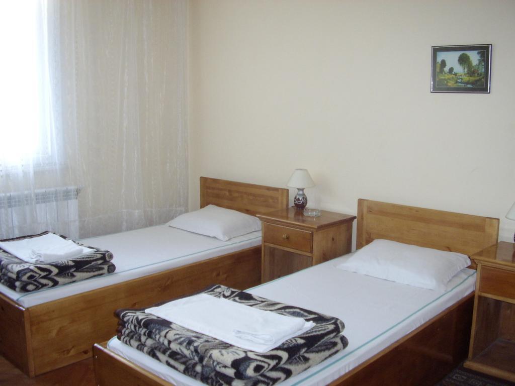 Family Hotel "May" Petrich  Kamer foto