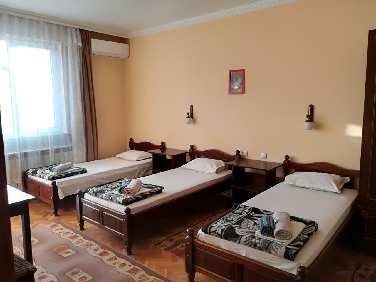 Family Hotel "May" Petrich  Buitenkant foto